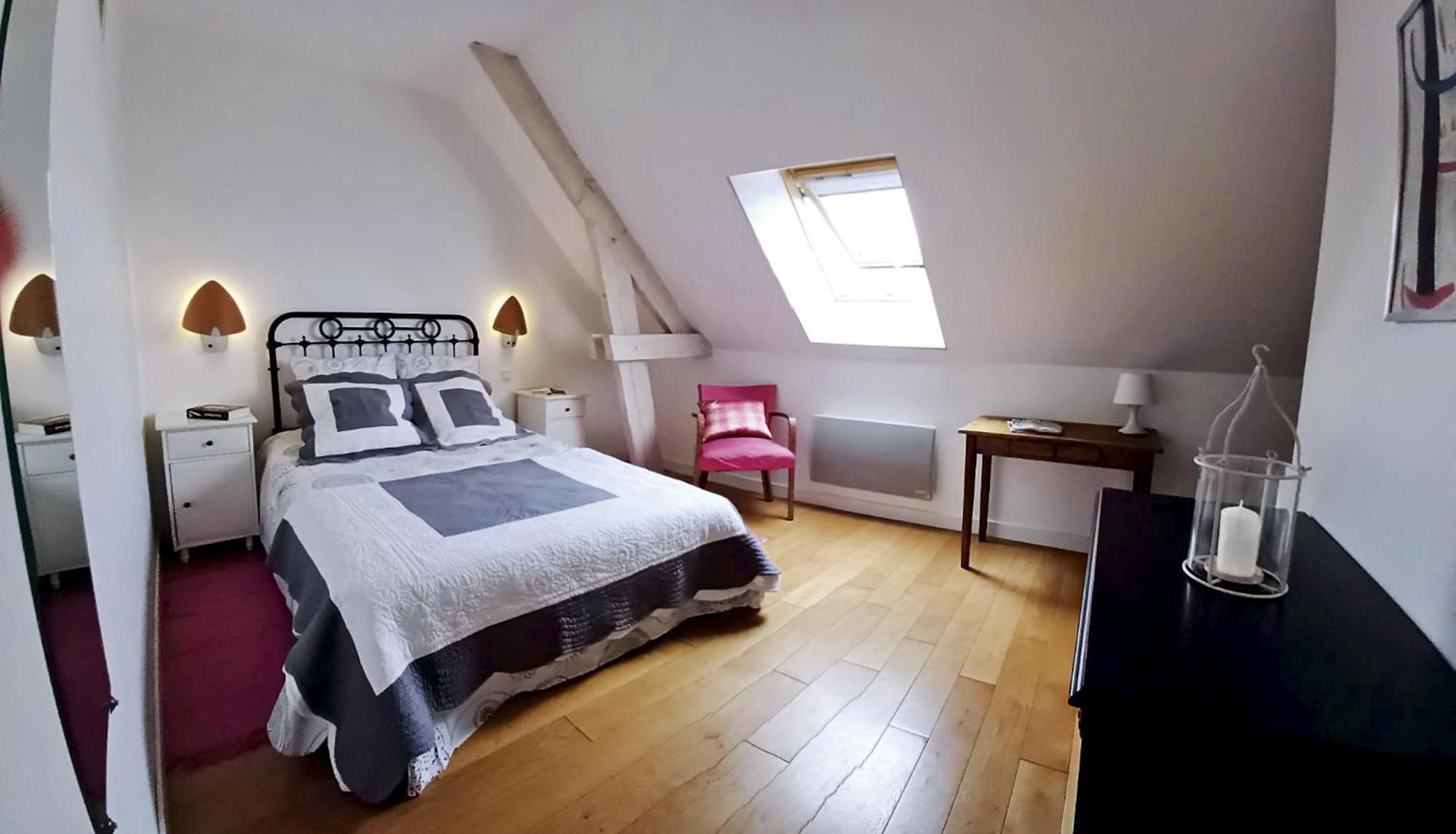 Le Jardin Des Lys - Chambre D'Hote Ou Appartement La Roche-Posay Værelse billede